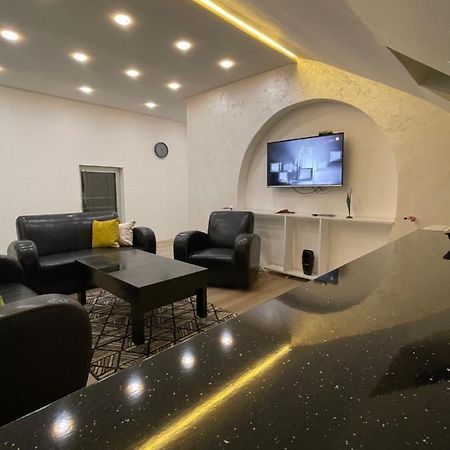 נובי פאזאר Luna Apartment מראה חיצוני תמונה