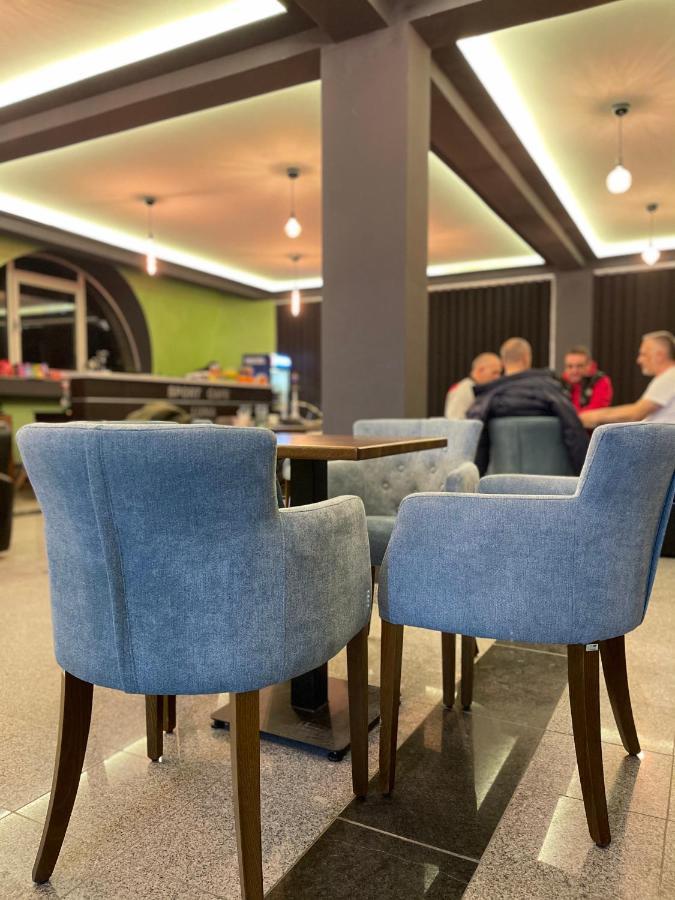 נובי פאזאר Luna Apartment מראה חיצוני תמונה