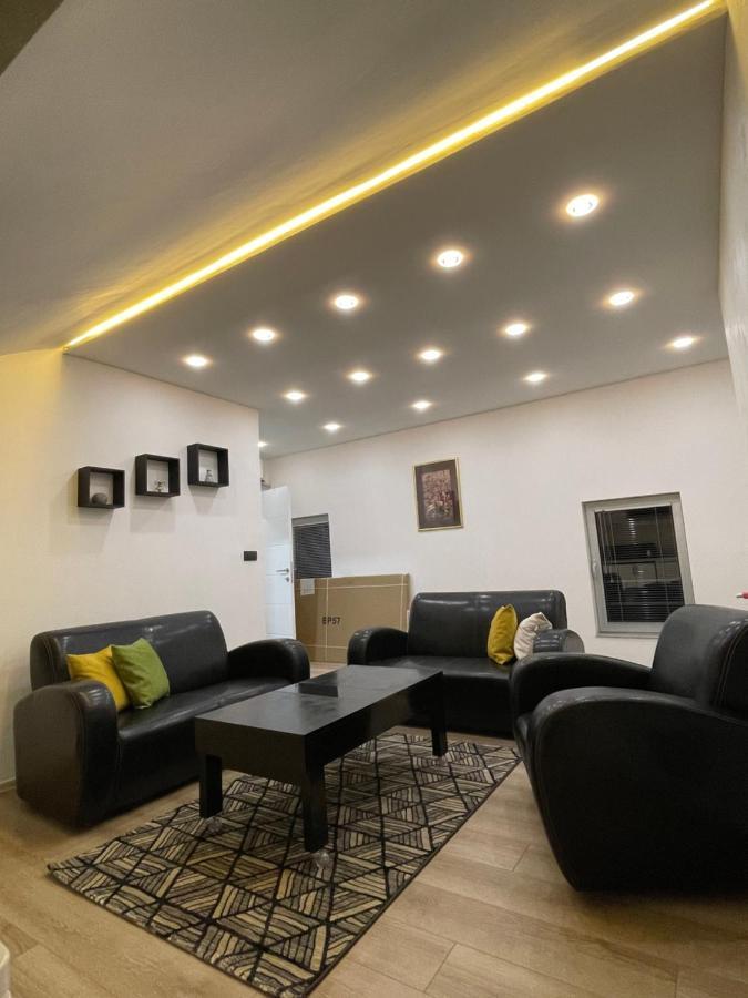 נובי פאזאר Luna Apartment מראה חיצוני תמונה