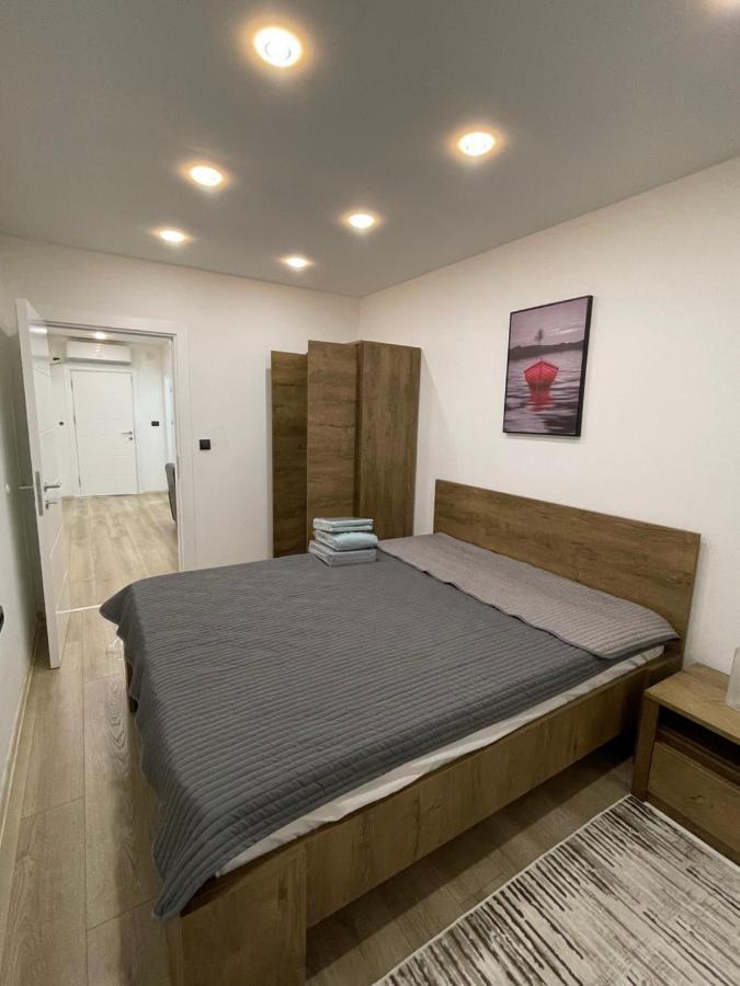 נובי פאזאר Luna Apartment מראה חיצוני תמונה