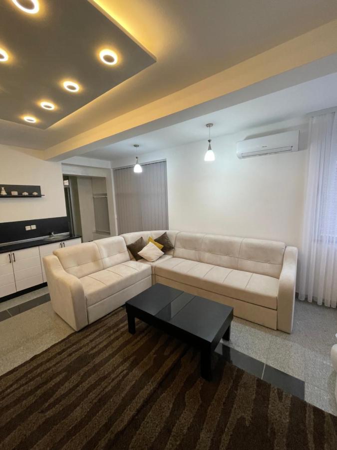 נובי פאזאר Luna Apartment מראה חיצוני תמונה